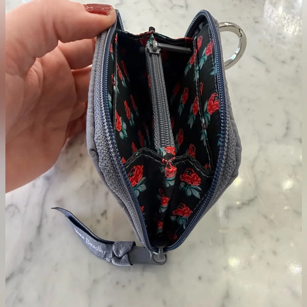 NEW Vera Bradley Gray Quilted Keychain Wallet Floral Interior - Picture 4 of 4